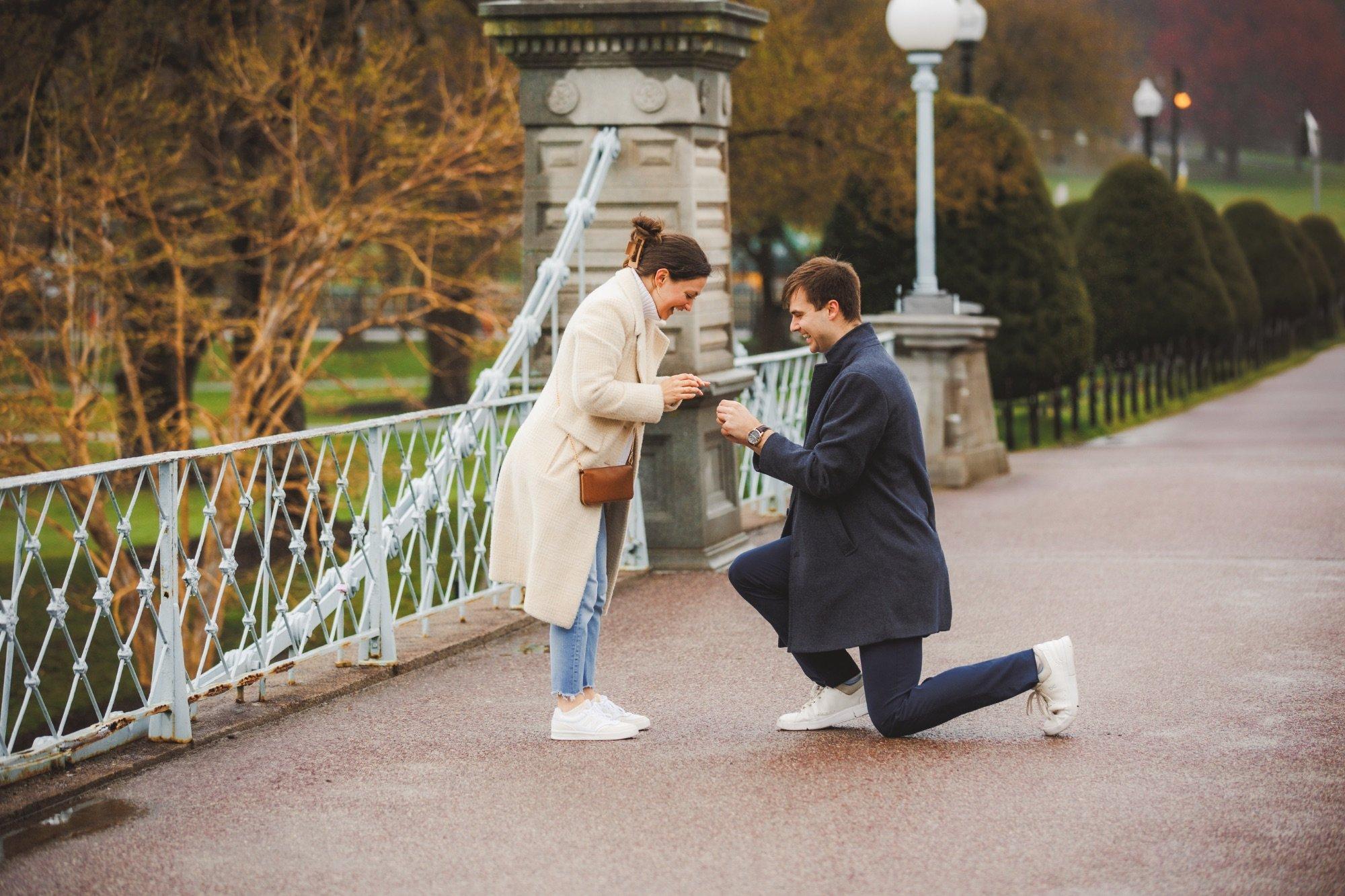 carousel-hero-element image-0