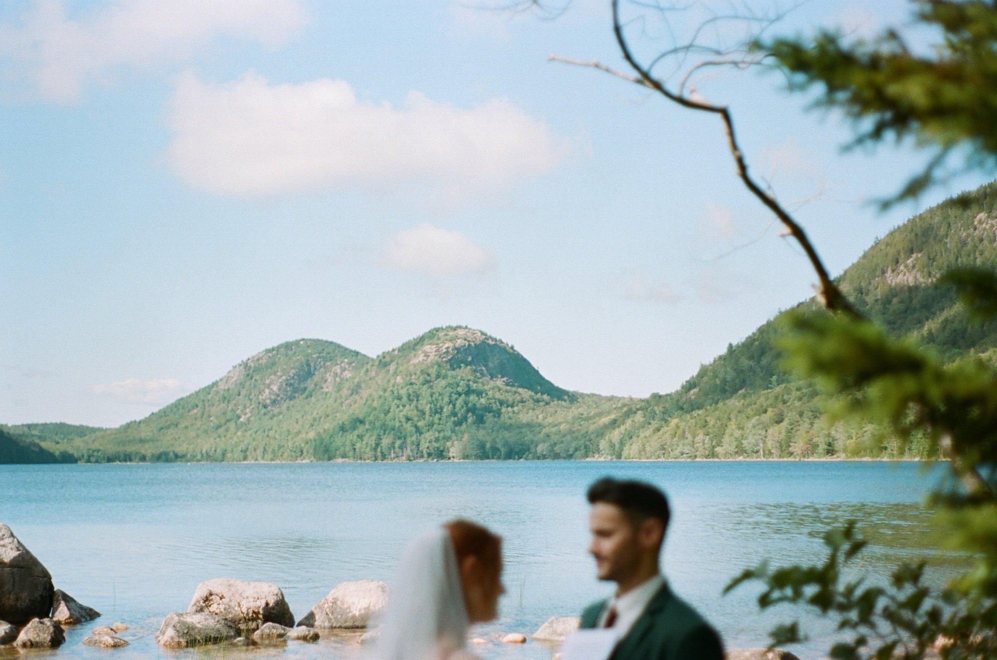 carousel-hero-element image-4