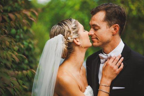 carousel-hero-element image-0